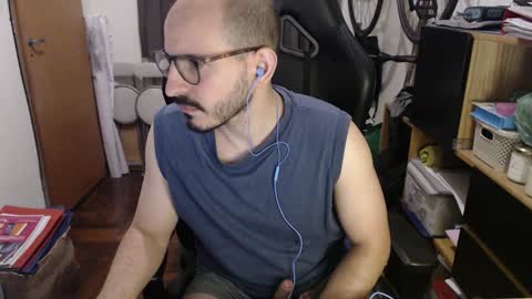 Snapshot of madziula chatting on December 2024 03:48:02 AM Peter online show from December 2024 03:48:02 AM