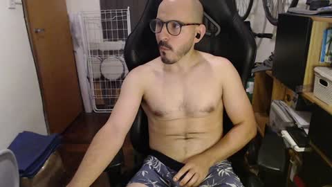 Snapshot of madziula chatting on December 2024 04:51:02 AM Peter online show from December 2024 04:51:02 AM