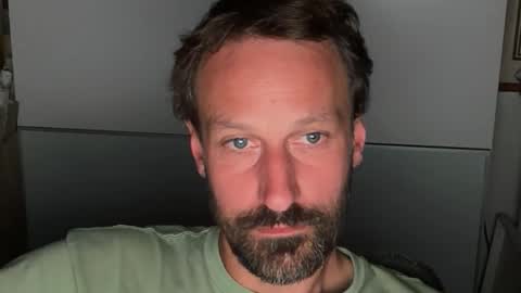 Snapshot of maenu_69 chatting on September 2025 08:21:01 PM maenu_69 online show from September 2025 08:21:01 PM