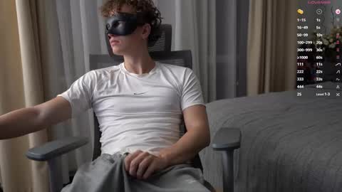 Mike XMaestro 3369 online show from February 2026 03:19:01 PM