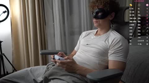 Mike XMaestro 3369 online show from March 2026 08:04:02 PM