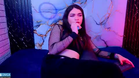 maevekuro online show from March 2026 03:23:01 AM