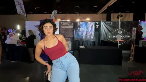 Meaves online show from November 2025 10:08:01 PM