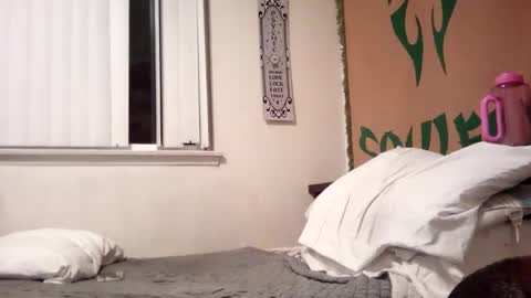 magdalena_805 online show from March 2025 04:46:01 AM