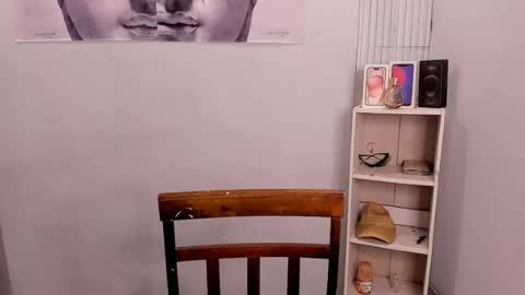 Snapshot of magdalenalovesex chatting on August 2026 06:00:01 PM KATE online show from August 2026 06:00:01 PM