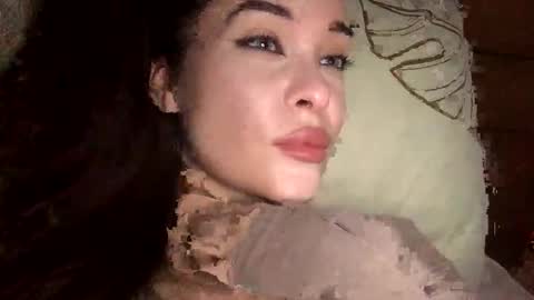 magggg658318 online show from December 2025 03:06:01 PM