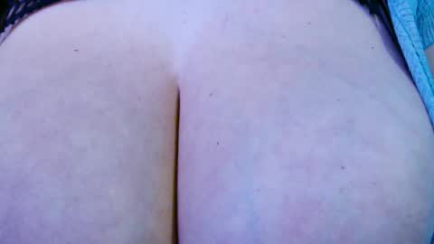 Maggie   online show from November 2025 09:09:01 PM