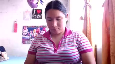 Snapshot of maggiie_taylor chatting on July 2026 04:50:01 PM Maggie Taylor online show from July 2026 04:50:01 PM