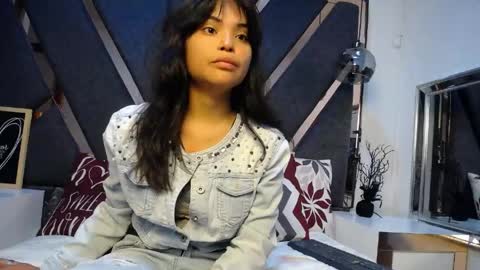 Snapshot of maggyx_69 chatting on June 2026 01:24:01 PM Kimy online show from June 2026 01:24:01 PM