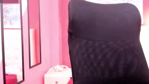 Snapshot of magic_axa_graham chatting on November 2025 08:53:02 PM My name is magic axa grahamDont forget to follow me IG online show from November 2025 08:53:02 PM