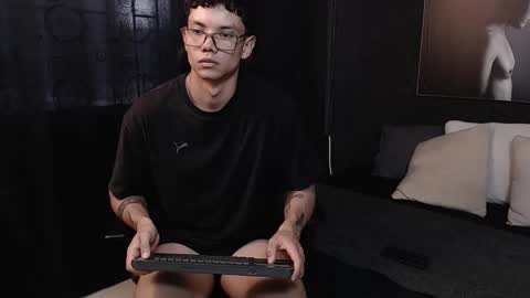 Damian Rivers online show from November 2025 08:30:01 PM