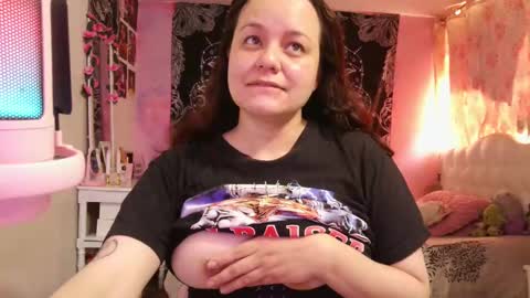 Snapshot of magic_clairewitch chatting on January 2025 04:25:01 PM Claire online show from January 2025 04:25:01 PM