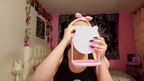 Snapshot of magic_clairewitch chatting on January 2025 11:22:01 PM Claire online show from January 2025 11:22:01 PM