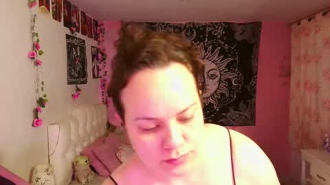 Snapshot of magic_clairewitch chatting on February 2025 11:19:02 PM Claire online show from February 2025 11:19:02 PM