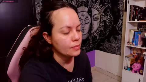 Snapshot of magic_clairewitch chatting on September 2025 10:53:01 PM Claire online show from September 2025 10:53:01 PM
