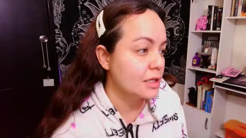 Snapshot of magic_clairewitch chatting on September 2025 11:30:01 PM Claire online show from September 2025 11:30:01 PM