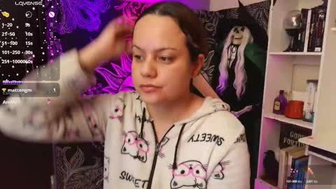 Snapshot of magic_clairewitch chatting on October 2025 05:06:02 AM Claire online show from October 2025 05:06:02 AM