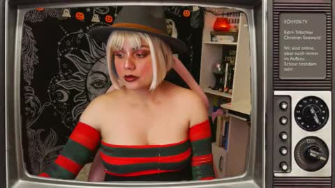 Snapshot of magic_clairewitch chatting on October 2025 12:49:02 AM Claire online show from October 2025 12:49:02 AM