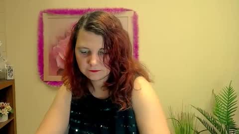 Kristy online show from December 2025 08:32:02 AM