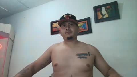 Snapshot of magic_milk23 chatting on November 2025 03:27:01 AM magic_milk23 online show from November 2025 03:27:01 AM