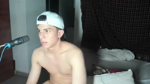 Snapshot of magic_tony chatting on February 2025 02:29:02 AM Tony Hoffa online show from February 2025 02:29:02 AM