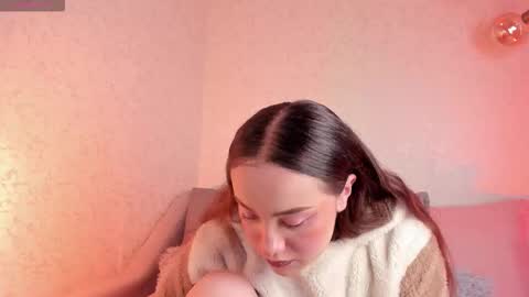 Snapshot of magic_vera chatting on December 2025 12:01:02 PM Vera online show from December 2025 12:01:02 PM