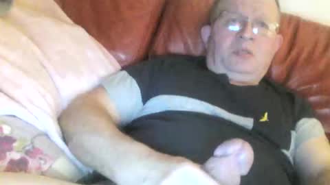 magicman250 online show from November 2025 10:41:02 PM