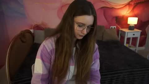 Emily online show from November 2025 01:33:02 PM