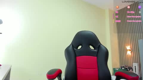 magievans1 online show from November 2025 12:37:01 PM