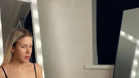 Sasha online show from January 2025 07:26:01 PM