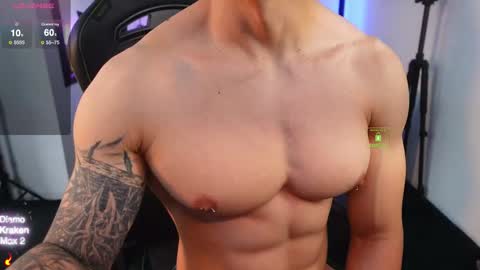 If you want me to use the Lovense please let me know  --    online show from October 2025 04:18:01 PM