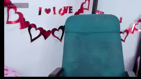 Snapshot of maia_davies chatting on February 2026 12:29:01 AM Maia online show from February 2026 12:29:01 AM