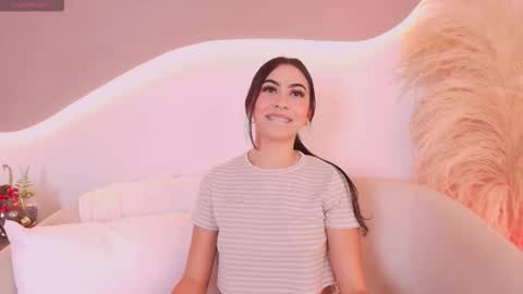 Snapshot of maia_lia_ chatting on December 2025 09:31:02 PM MAIA LIA online show from December 2025 09:31:02 PM