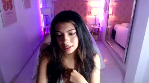 Snapshot of maia_reficco chatting on June 2026 12:55:02 PM Maia Reficco online show from June 2026 12:55:02 PM