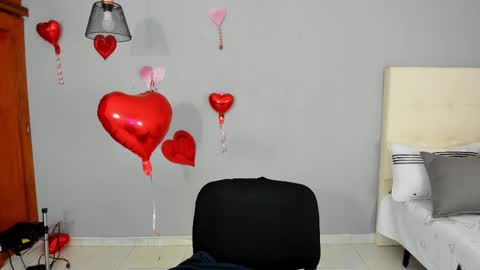 Snapshot of maia_w10 chatting on February 2025 12:22:01 PM Maia online show from February 2025 12:22:01 PM