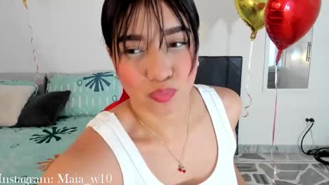 Snapshot of maia_w10 chatting on February 2025 12:20:01 PM Maia online show from February 2025 12:20:01 PM