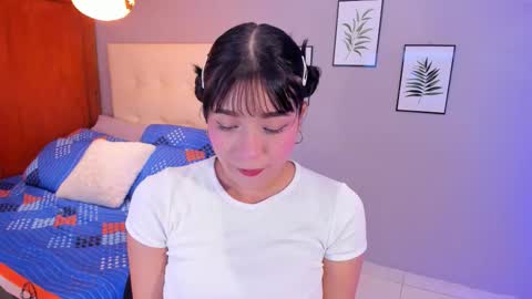 Snapshot of maia_w10 chatting on November 2025 12:27:02 PM Maia online show from November 2025 12:27:02 PM