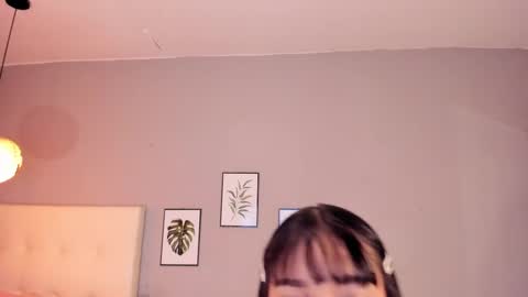 Snapshot of maia_w10 chatting on November 2025 01:44:02 PM Maia online show from November 2025 01:44:02 PM