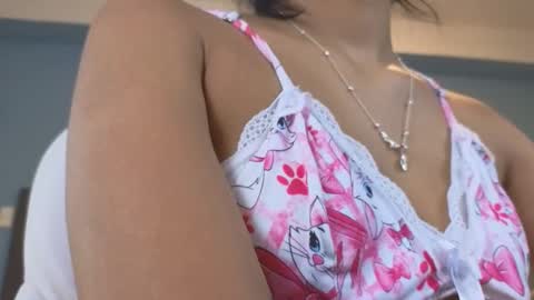 Maiaa Ruiz  online show from January 2025 04:18:01 PM