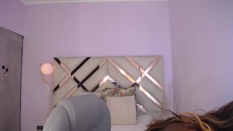 Maia Charris online show from April 2026 12:09:02 PM