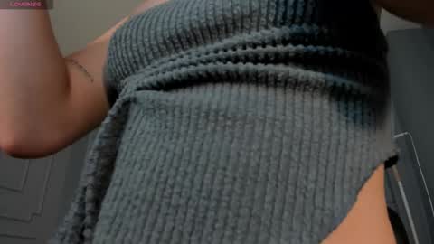  Maia  online show from November 2025 06:40:01 PM