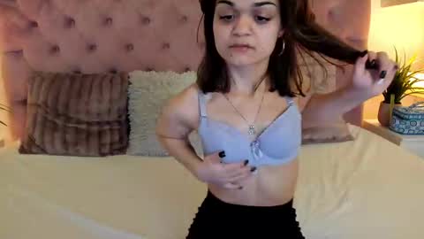  Maia  online show from February 2025 09:53:02 PM