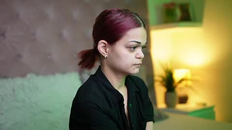  Maia  online show from April 2026 09:19:01 PM