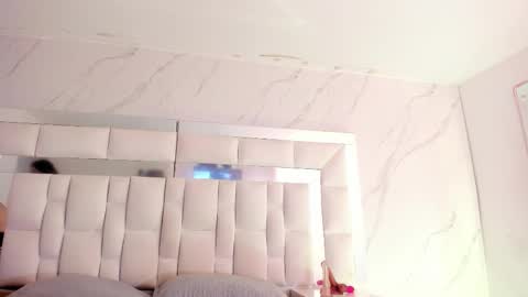 Maia  online show from February 2026 12:15:01 PM