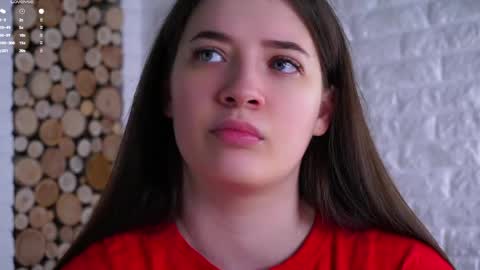 Snapshot of maidabuoy chatting on May 2026 03:11:02 AM Lucy online show from May 2026 03:11:02 AM
