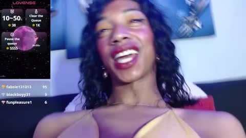 Bella Maidi online show from December 2024 01:28:01 PM