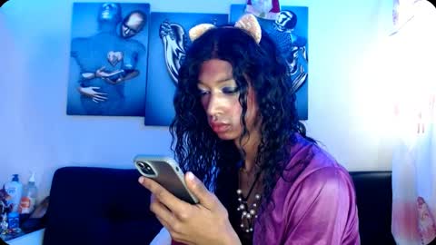 Bella Maidi online show from February 2025 03:31:01 PM