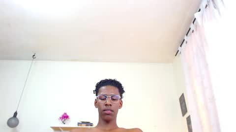 Snapshot of maiki18 chatting on January 2025 08:12:01 PM I am Maik online show from January 2025 08:12:01 PM