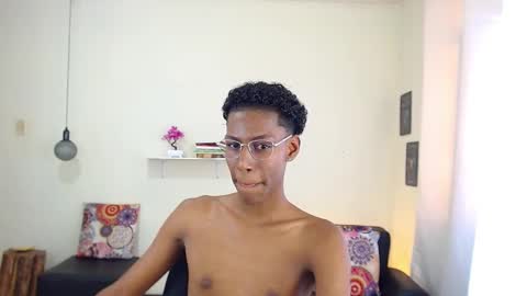 Snapshot of maiki18 chatting on March 2025 04:46:01 PM I am Maik online show from March 2025 04:46:01 PM