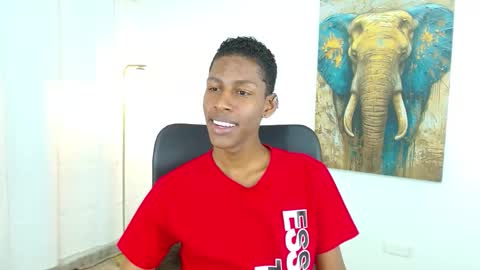 Snapshot of maiki18 chatting on October 2025 10:05:01 PM I am Maik online show from October 2025 10:05:01 PM